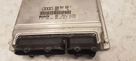 Audi A4 S4 B5 8D Engine control unit/module 8D0907558T 0261204957