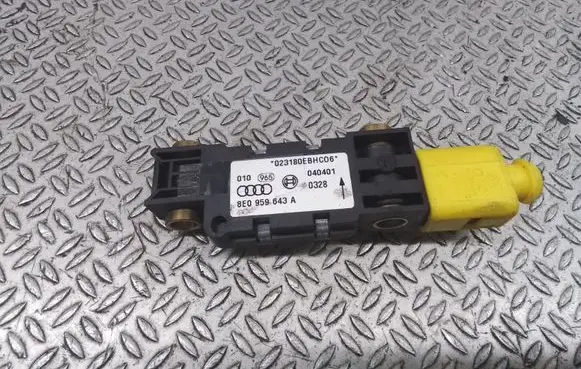 Audi A4 S4 B6 8E 8H Airbag deployment crash/impact sensor 8E0959643A
