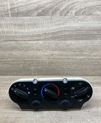 Ford Fiesta Climate control unit 2S6H18549BD
