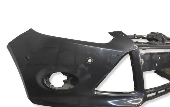 Ford Focus Front bumper BM5117757A FORDFOCUSMK3 TWOJEAUTOWYSZKOW