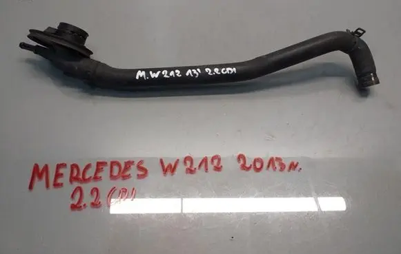 Mercedes-Benz E AMG W212 Engine coolant pipe/hose A2128300696