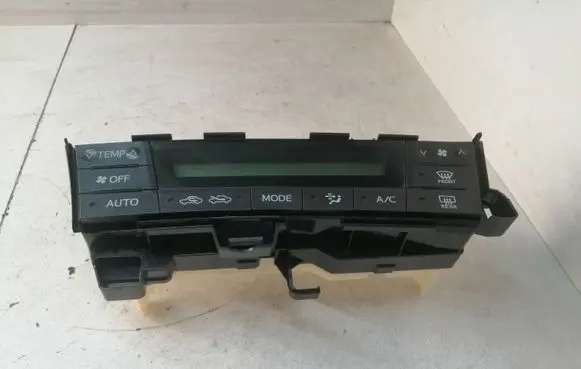 Toyota Prius (XW30) Climate control unit 75D726