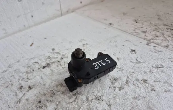 Opel Astra G Intake manifold valve actuator/motor 0132008602