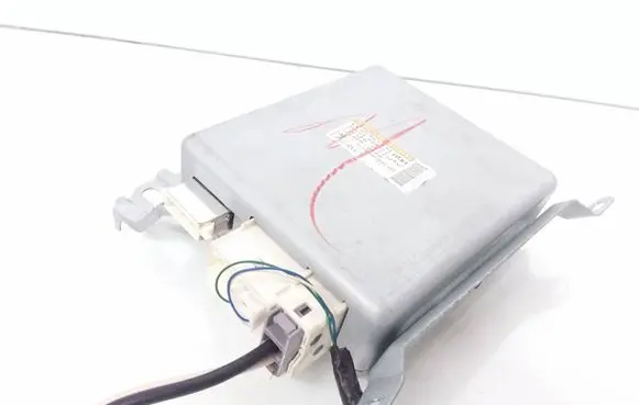 Toyota Avensis T270 Steering rack control module 8965005090 JL501000352 1129002512