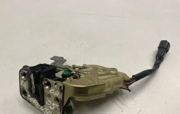 KIA Sorento Front door lock