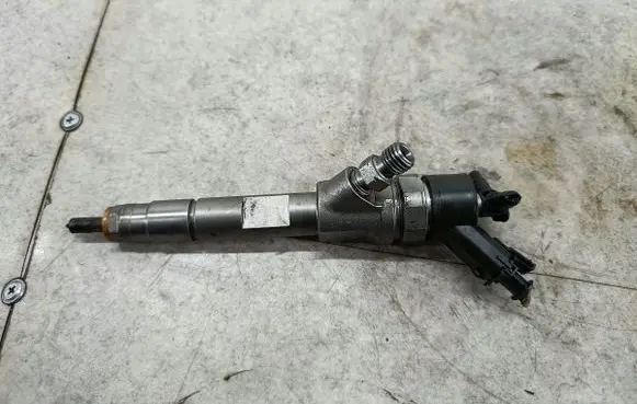 Renault Scenic III - Grand scenic III Fuel injector 