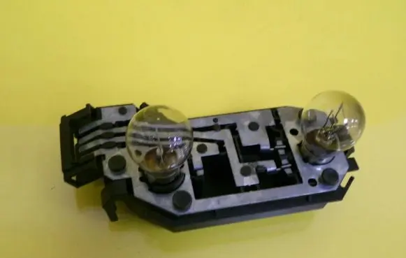 Seat Toledo I (1L) Tail light bulb cover holder 961637-00