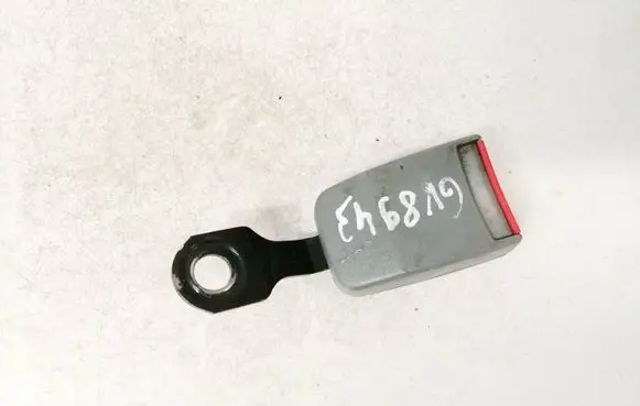 Volkswagen PASSAT B4 Middle seatbelt buckle (rear) 