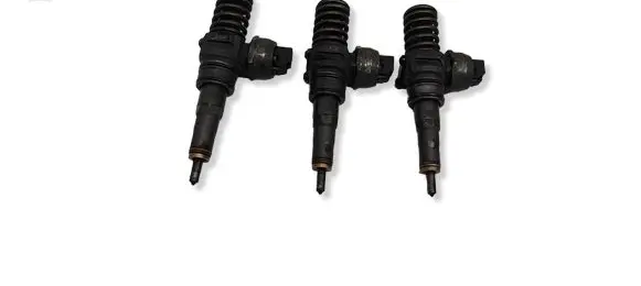 Volkswagen Polo IV 9N3 Fuel injectors set 038130073BN