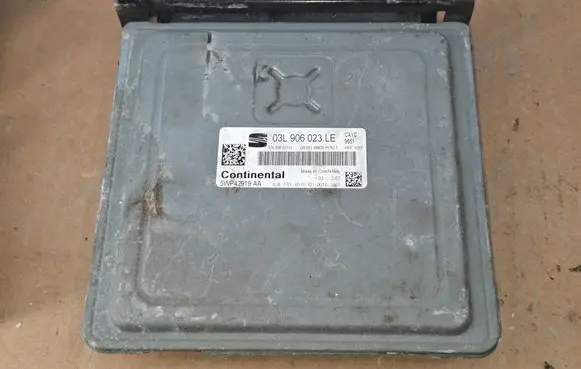 Seat Toledo IV (NH) Engine control unit/module 03L906023LE 03L906023Q 5WP42919AA
