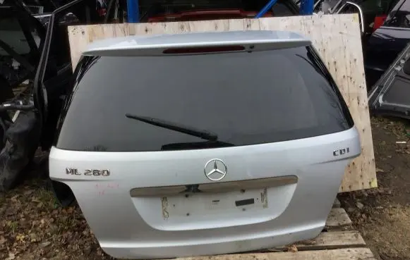 Mercedes-Benz ML W164 Tailgate/trunk/boot lid