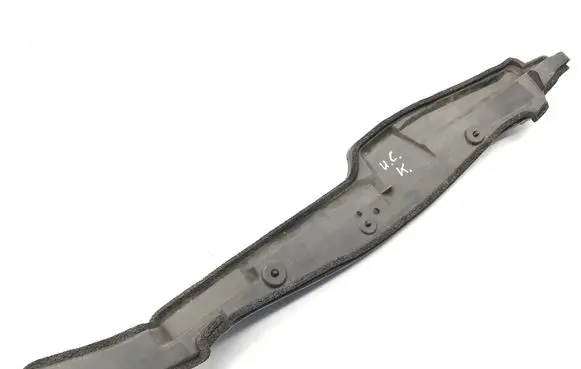 Fender trim (molding)