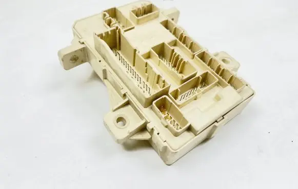 KIA Ceed Fuse module 919501H510