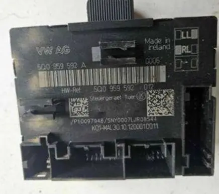 Volkswagen Golf VII Door control unit/module 5Q0959592A 5Q0959592