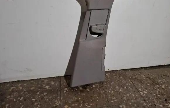 Volvo V60 (B) pillar trim (top) 31307139