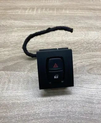 BMW 1 F20 F21 Hazard light switch 9231786