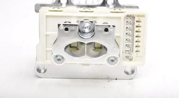 Mercedes-Benz E A207 Voltage converter/converter module 18277102