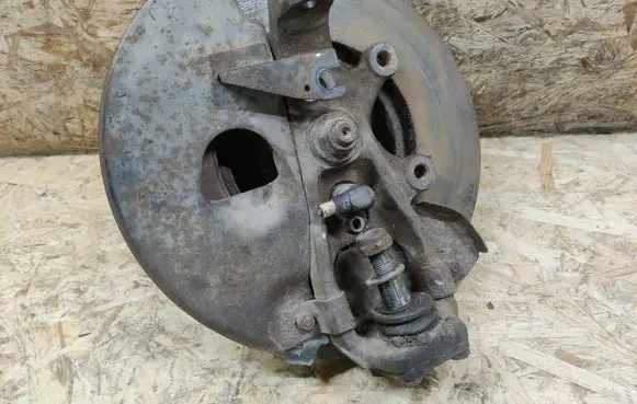 Jaguar XJS Front wheel hub spindle knuckle