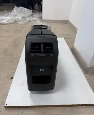 Opel Astra L Center console 