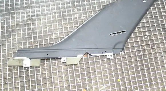 Mercedes-Benz ML W164 (C) pillar trim A1646901925