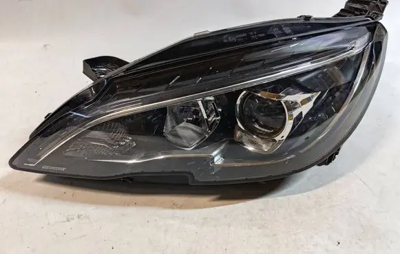 Peugeot 308 Headlight/headlamp 9816990680