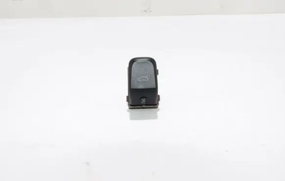 Audi A4 S4 B8 8K Tailgate opening switch 8K0959831A