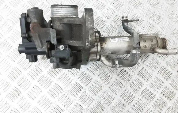 Volvo XC90 EGR valve cooler 880765R 30743863