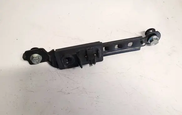 Hyundai Tucson JM Seat belt adjustment rail 1019625