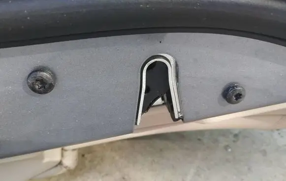 BMW 5 GT F07 Rear door lock