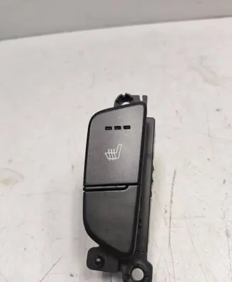 Hyundai i40 Seat heating switch 937303Z200 20111226 39R1DD1000
