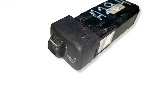 Saab 9-5 Seat heating switch 5104377