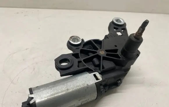 Audi A6 S6 C5 4B Rear window wiper motor 8L0955711A