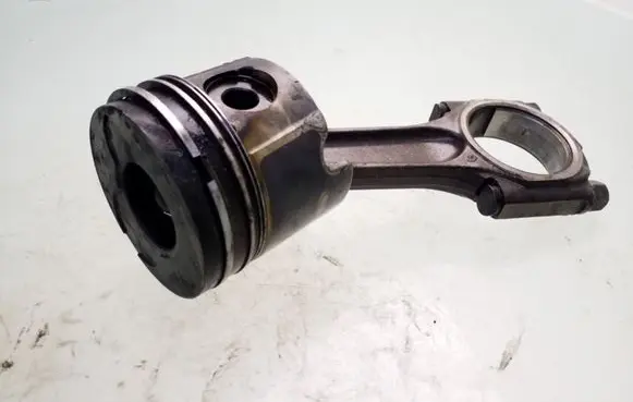 Peugeot 307 Piston with connecting rod 085171