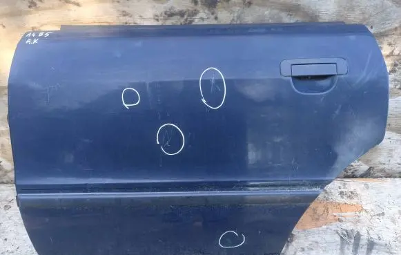 Audi A6 S6 C4 4A Rear door