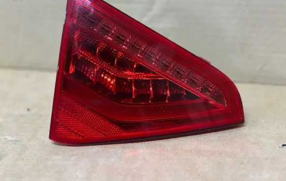 Audi A5 Sportback 8TA Tailgate rear/tail lights 8T0945093C 21200106 B10021200106