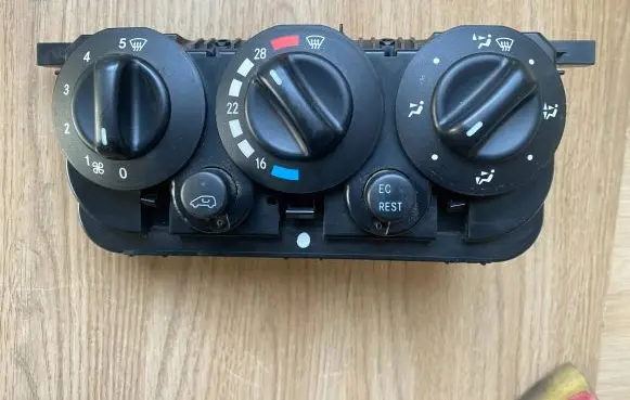 Mercedes-Benz Vaneo W414 Climate control unit A4144460228