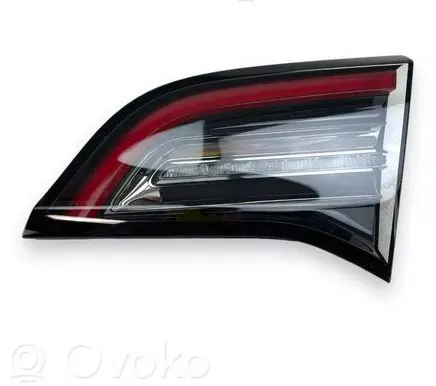 Tesla Model 3 Rear/tail lights 1502089-00-B 150208900B 1502089