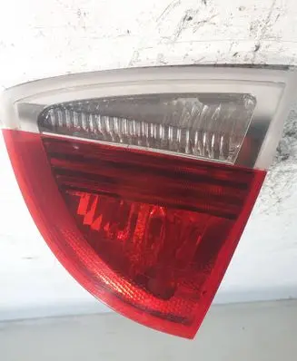 BMW 3 E90 E91 Tailgate rear/tail lights 7160064