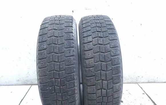 Volkswagen Golf II R13 winter tire 17570R1382Q SUMITOMO SC900