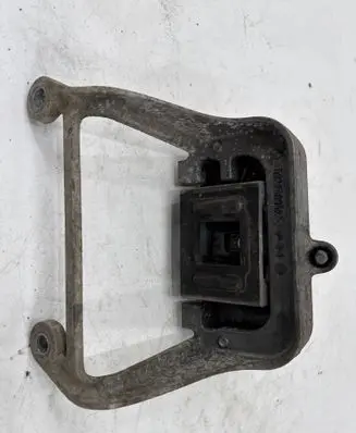 Renault Master III Gearbox mounting bracket 112225095R
