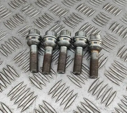 Porsche Panamera (970) Nuts/bolts 