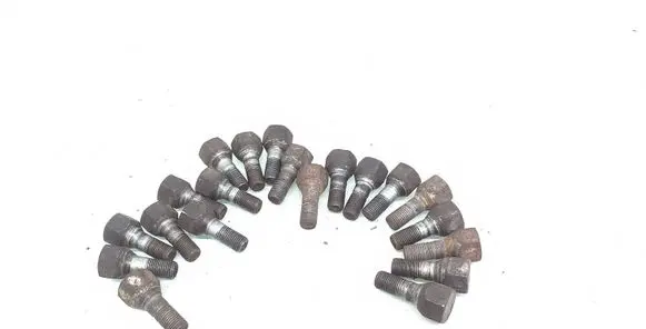 Iveco Daily 35 - 40.10 Nuts/bolts 