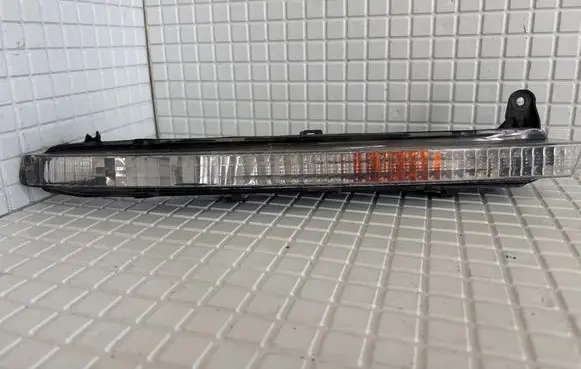Audi Q7 4L Front indicator light 4L0953641