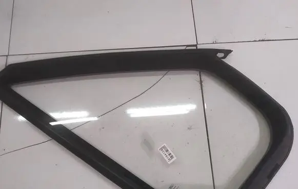 Ford Transit Front door vent window glass four-door AS2