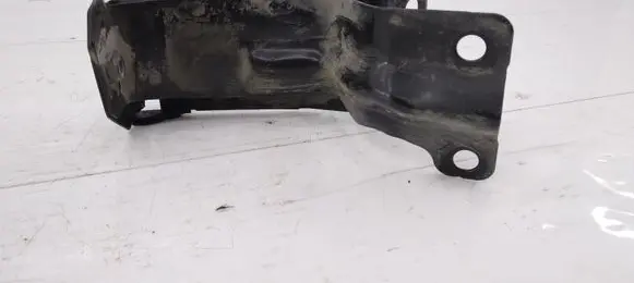 Volvo XC70 Bottom radiator support slam panel 