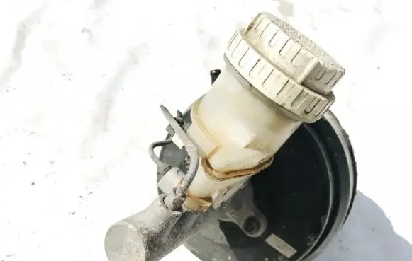 Mitsubishi Galant Master brake cylinder