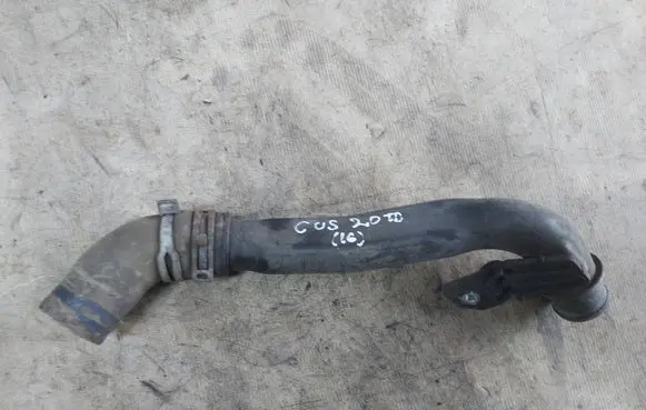 Engine coolant pipe/hose