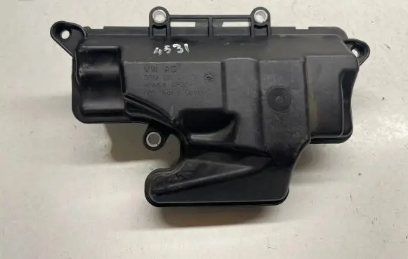 Porsche Cayenne (9Y0 9Y3) Vacuum air tank PAB13154100 06M131541C