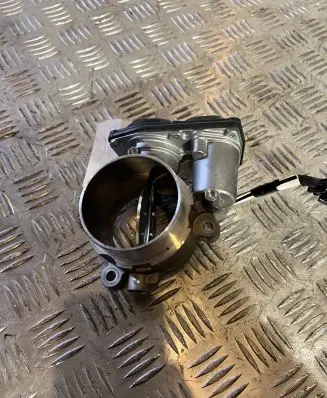 Volvo XC90 Throttle valve 31459842