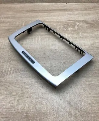 Volkswagen PASSAT B6 Radio/GPS head unit trim 3C0858069AE